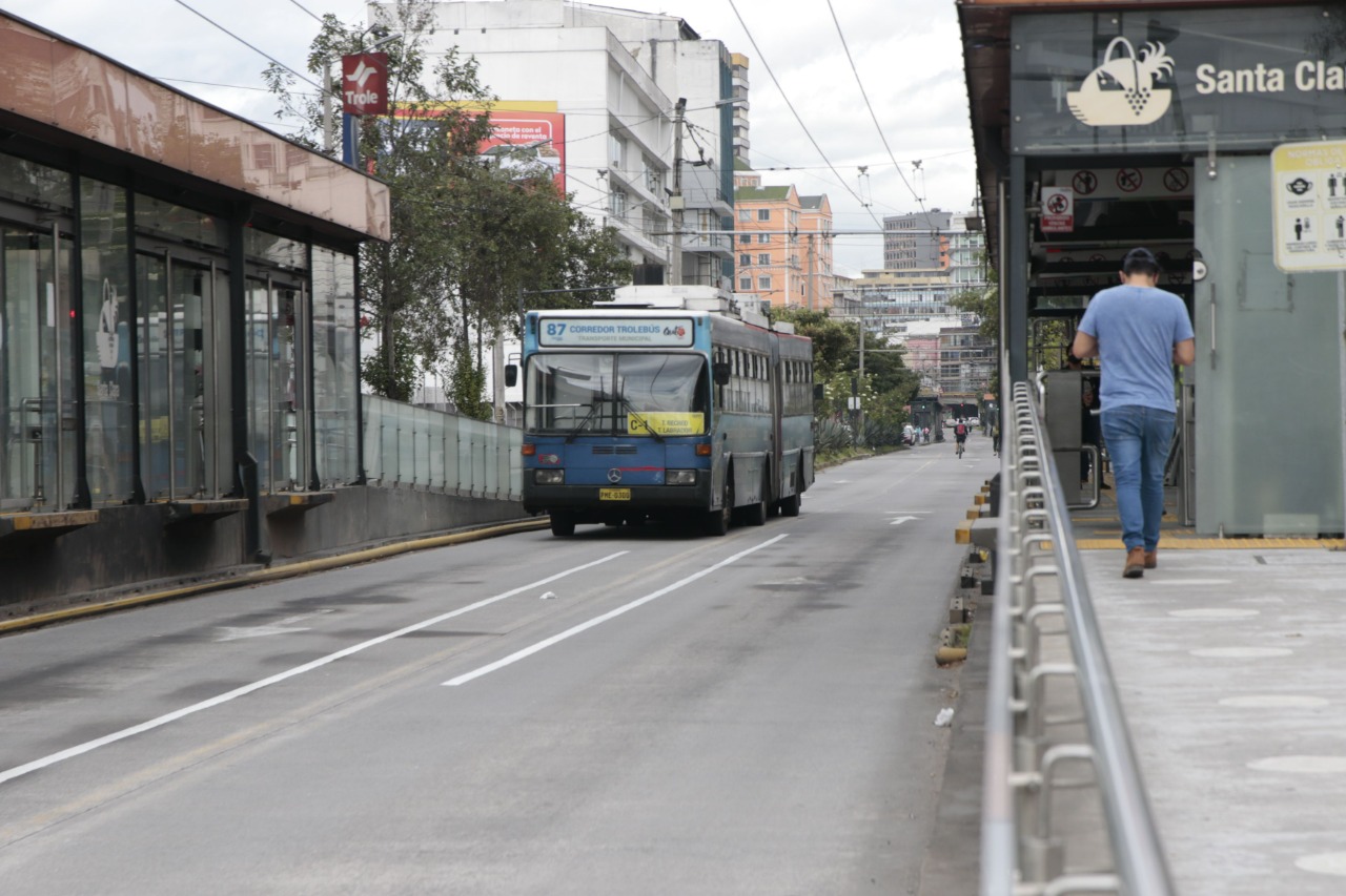 Quito Esta Semana El Troleb S Cumple A Os