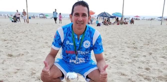 Daniel Cedeño, jugador de fútbol playa de la selección de Ecuador que reforzó al Napoli RS de Brasil.