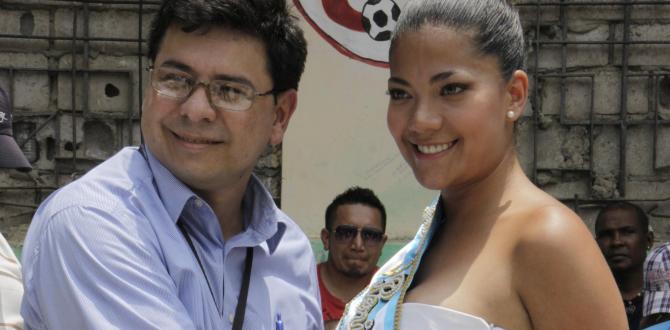 Héctor Reyna con Verónica ‘la China’ Suárez durante un evento en la Penitenciaría del Litoral.