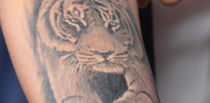En uno de sus brazos se tatuó un gran tigre, que le recuerda la fortaleza que requiere a diario.