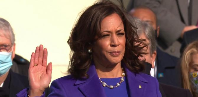 Kamala Harris, vicepresidenta de EEUU, usó el mismo traje que Lisa Simpson.