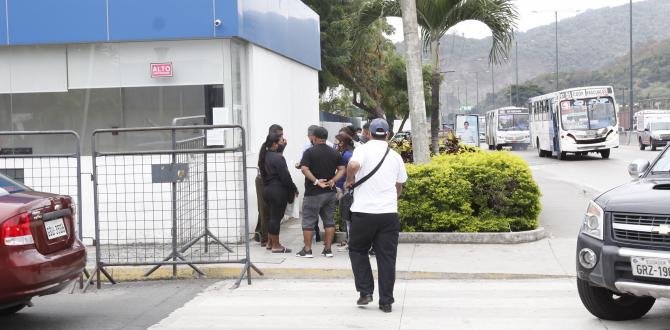 Familiares de los hombres hallados en el golfo de Guayaquil no quisieron dar declaraciones.