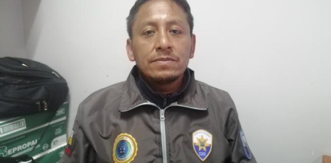 silencio hombres jefe policial