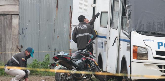 En el sector Nueva Prosperina, del noroeste de Guayaquil, ejecutaron disparos en contra de un vehículo policial.
