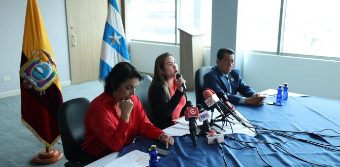 El gobernador del Gauayaz Lorenzo Calvas, quien también asistió a la rueda de prenda indicó que el Gobierno Nacional ha decidido no negociar con el narcotráfico enraizado en Ecuador y que lamentable Guayaquil por ser una ciudad Puerto