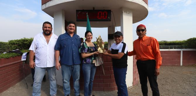 La familia Ortega Devoto, del Stud Italia, recibió el trofeo de Diario EXTRA entregado por Jerson Ruiz.