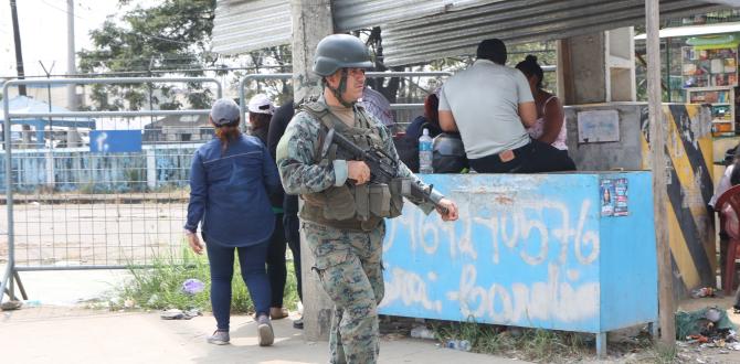 Fuerzas Armadas colaboran con el control de las cárceles del país.