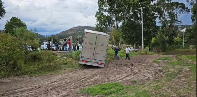 El cuerpo fue hallado en una zona boscosa a 25 kilómetros de Cuenca, en un sector cercano a la vía que conduce a Azogues, provincia de Cañar.