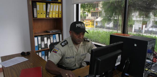 Crónica - Quito -Sargento - Policía