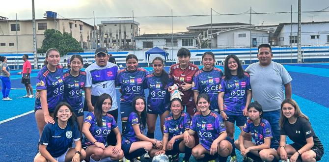 Parte de las jugadoras del equipo Progreso, de la parroquia Guapán.