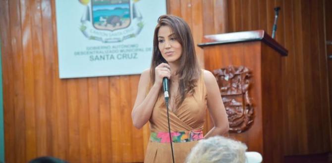 La asesora comunicacional Mayra Salazar.