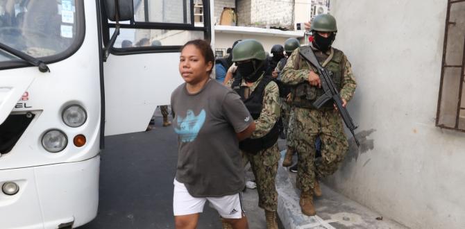 mujer detenida caso Angulo