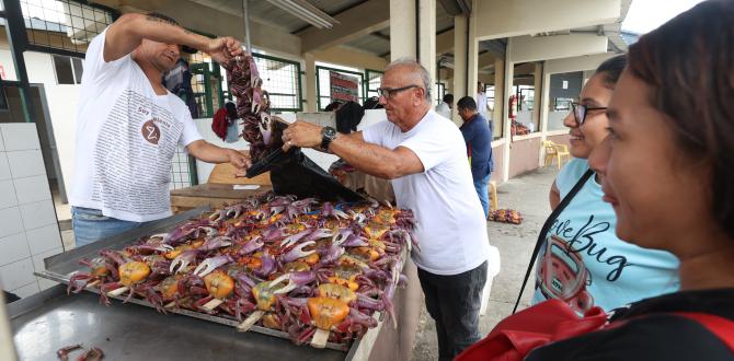 Venta de cangrejos en el mercado Minorista de Mariscos
