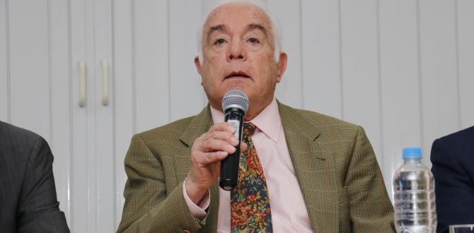 Fernando Santos Alvite, exministro de Energía y Minas.