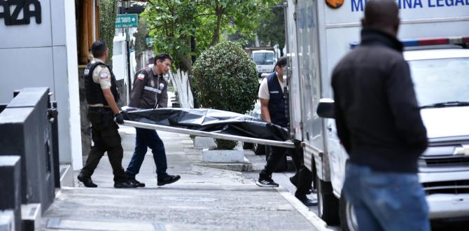 El cuerpo fue llevado al Laboratorio de Criminalística y Ciencias Forenses, de Quito.