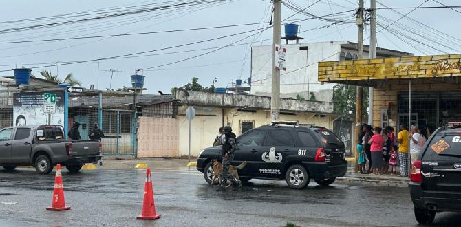 Los atacantes llegaron en dos vehículos y se bajaron con fusiles y pistolas.--