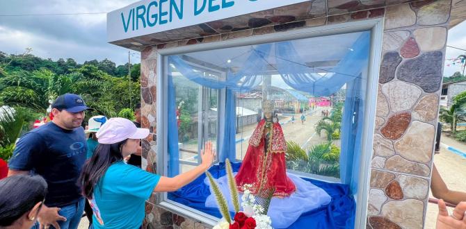 chica implorando a la Virgen