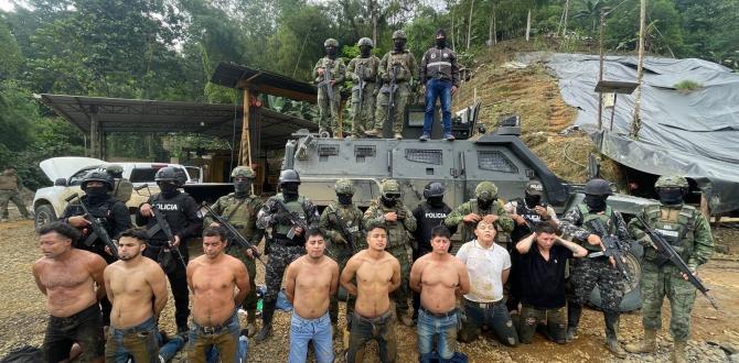 detenidos en Camilo Ponce