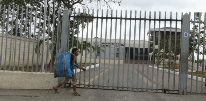 La pequeña fue llevada al centro de salud tipo C de El Recreo.