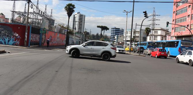 Este vehículo retornó en una zona no permitida, hacia la Universidad Central del Ecuador.