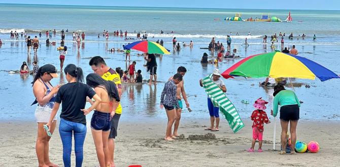 Las playas de Esmeraldas acogieron gran número de turistas durante el feriado.