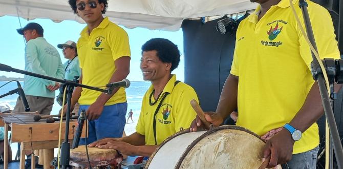 Con la venta de platos típicos van reuniendo dinero para ir al festival.