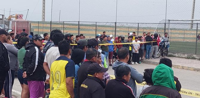 Curiosos en el crimen de un hombre en el cerro El Tablazo.