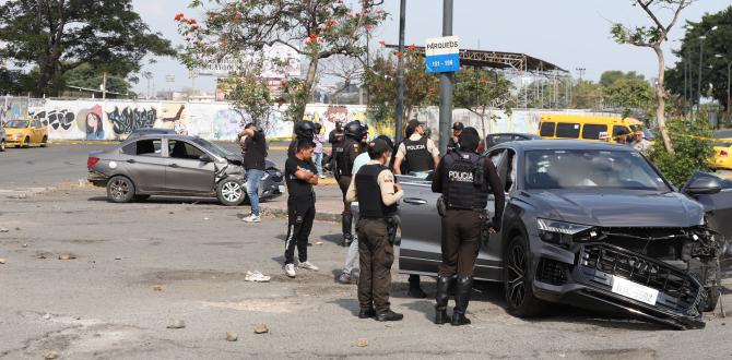 Dos vehículos se vieron involucrados en la balacera.