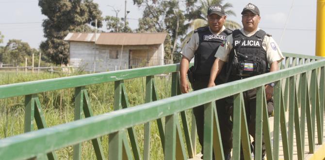 La Policía llegó a la gallera, en Samborondón.