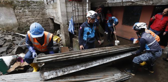 La mañana de este jueve 3 de octubre se retiraban escombros de las viviendas.