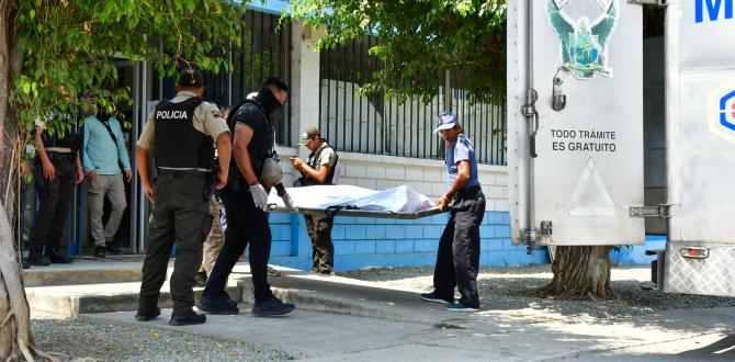 El cadáver de la víctima fue retirado a las 10:20 de este 9 de octubre.