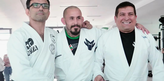 Chito fue ascendido a segundo dan en su cinta negra de jiu jitsu.