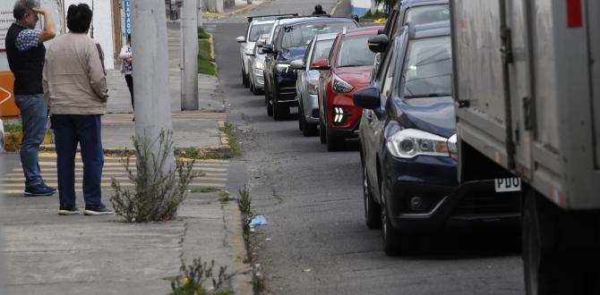 Congestionamiento vehicular en el norte de Quito.