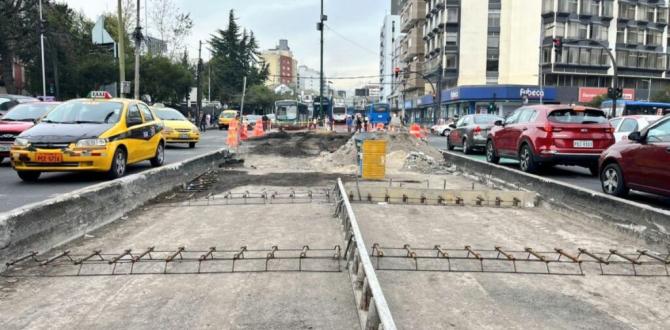 Hay trabajos en carriles de la Ecovía, en Quito.