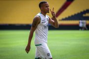 Byron Castillo volvió a estar con sus compañeros.
