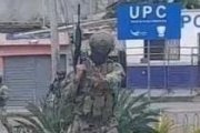 Militares están en las calles de Esmeraldas.