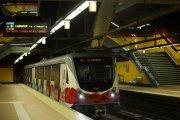 Hubo un inconveniente con una niña en una de las paradas del Metro de Quito.