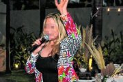 La cantante tuvo que dejar el país por las extorsiones. Ella cuenta su historia.