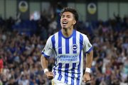 Jeremy Sarmiento convirtió en el triunfo de Brighton ante Crawley Town