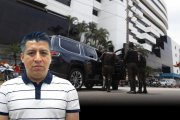 El primer ataque ocurrió mientras se desplazaba en un vehículo de alta gama por el norte de Guayaquil.