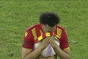 Arturo Mina se pudo a llorar al final del partido, porque su equipo se fue a la Segunda división.