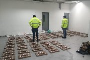 Los agentes de Antinarcóticos encontraron el alcaloide escondido en un tráiler que llevaba chatarra.