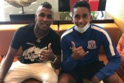 Los ecuatorianos Miler Bolaños (i) y Fidel Martínez, son dos de las últimas contrataciones del Shanghai Shenhua