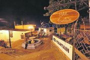 El ambiente nocturno del cerro Santa Ana está prácticamente liquidado por la pandemia y las restricciones a los bares y restaurantes.