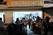 Los hospitales y centro médicos se llenaron por la intoxicación masiva en Santa Rosa.