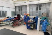 Los hospitales están 'full' en la capital azuaya