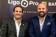 Francisco Egas, titular de la FEF, y Miguel Ángel Loor, presidente de LigaPro, hicieron las paces.