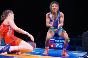 Lucía Yépez se impuso en la final a la rusa Ekaterina Verbina. Festejó con emoción el ser la primera ecuatoriana campeona mundial de lucha.