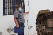 Las paredes están a punto de desplomarse, se encuentran cuarteadas.