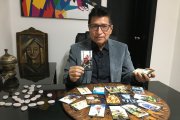 El cartomántico José de los Santos asegura que las personas, en esta fecha, dejan de lado pedidos laborales o de amarres, y que prefieren pedir por la unidad familiar.